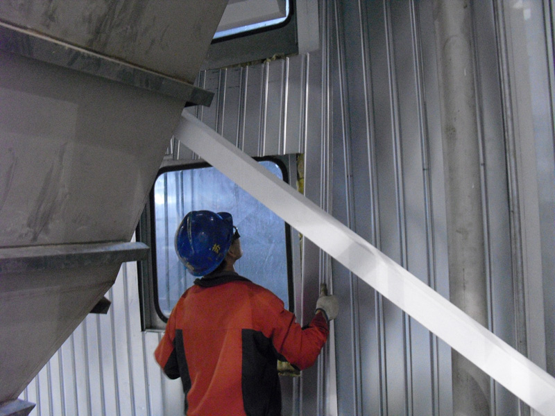 柳州五菱厂(37) - 广西三象防腐防水保温工程有限公司 www.sx311.cn